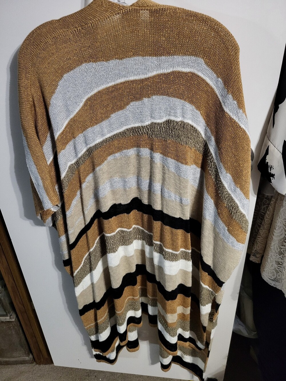 Chico's Beige Brown Gray White Colorblock Open Front Poncho NEW SZ One Size - Picture 7 of 7